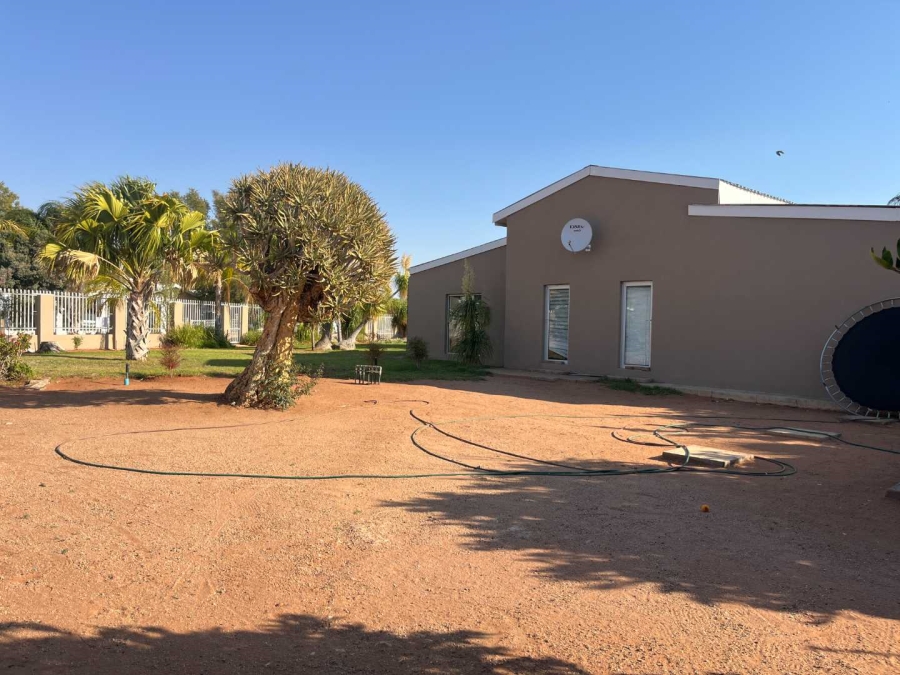 5 Bedroom Property for Sale in Oosterville Northern Cape